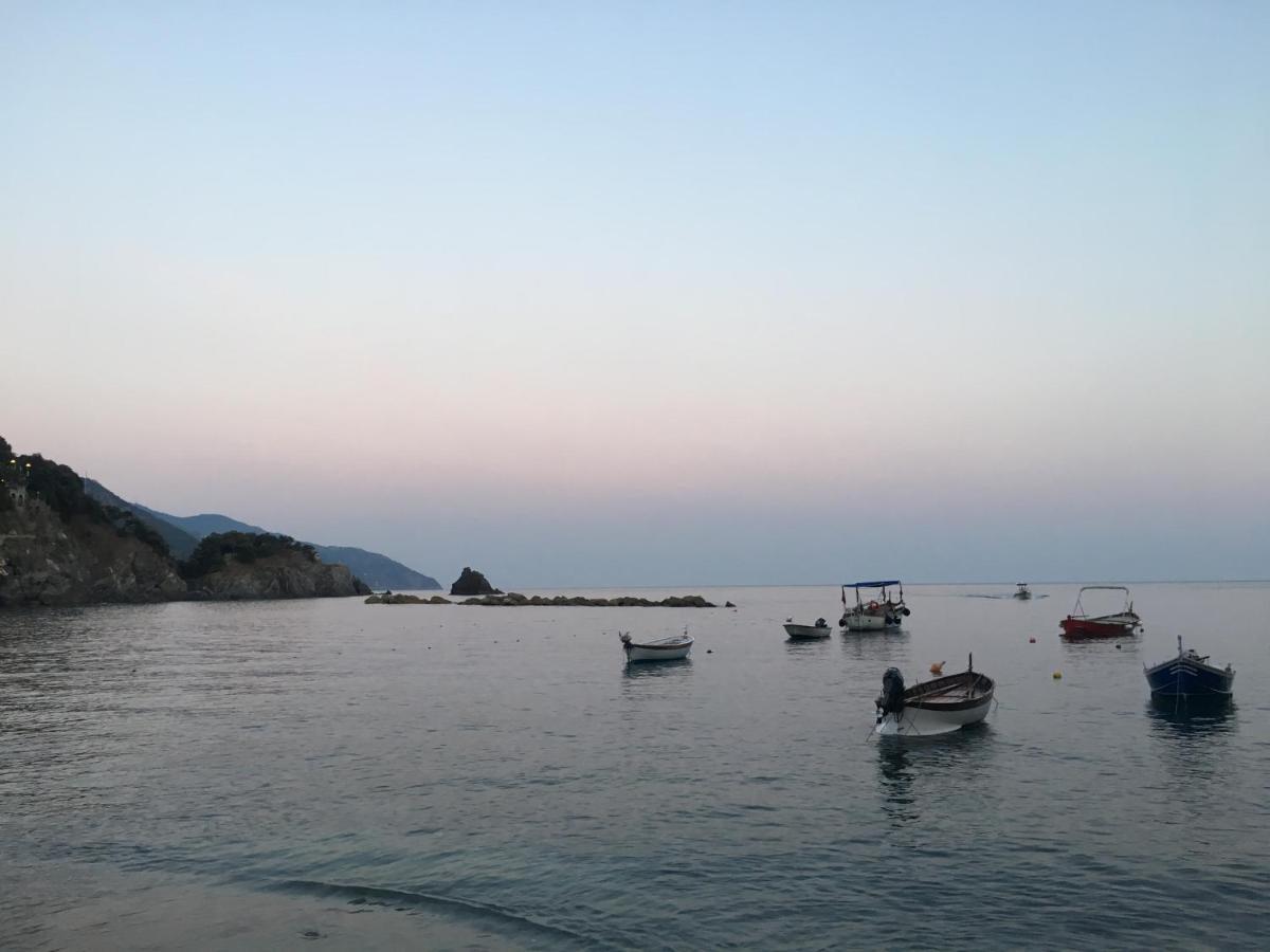Le Cinque Vele ***** Cinque Terre Apartment Monterosso al Mare Luaran gambar